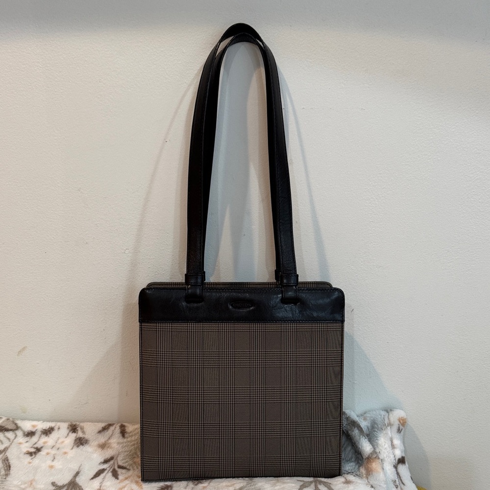 NWOT vintage ORTON Australian leather bag with multiple compartments 🍀🍀